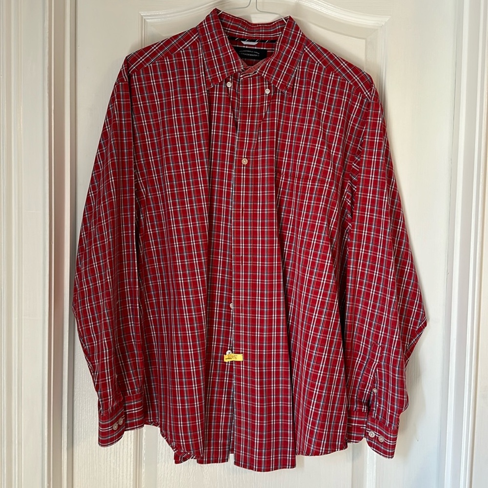 Roundtree and Yorke Plaid Button Down XL